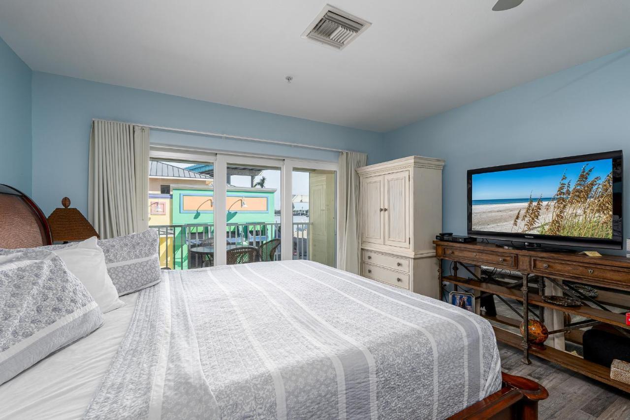 Harbour House Stunning Studio フォートマイヤーズビーチ エクステリア 写真